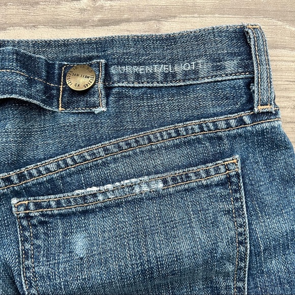 Boyfriend Denim Shorts With Suspenders - Picture 4 of 8